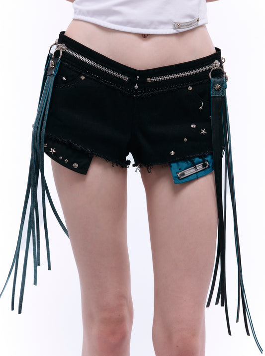 TASSEL ZIP V-CUT HOT PANTS_BLACK