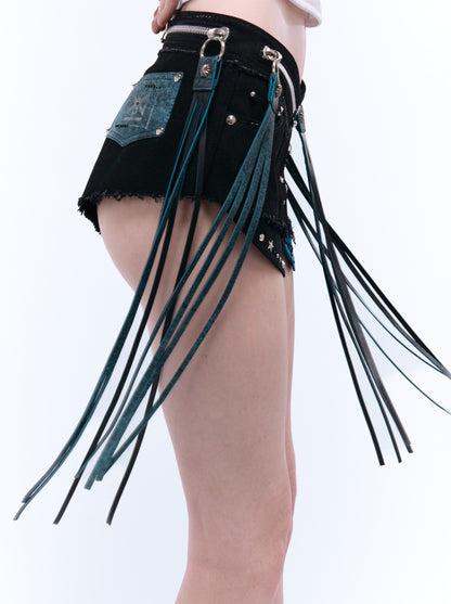 TASSEL ZIP V-CUT HOT PANTS_BLACK